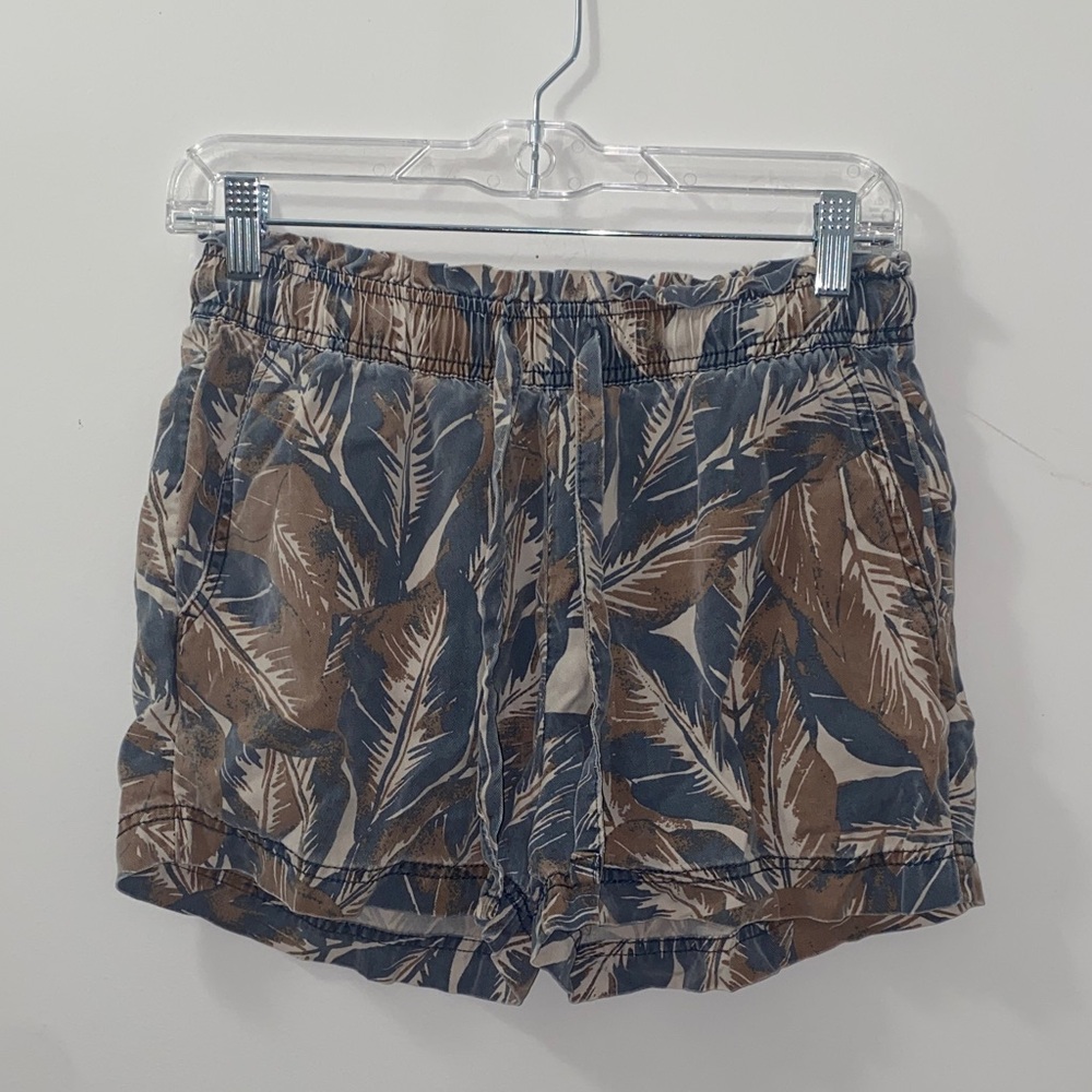 C&C California Blue and Brown Leaf Print Shorts